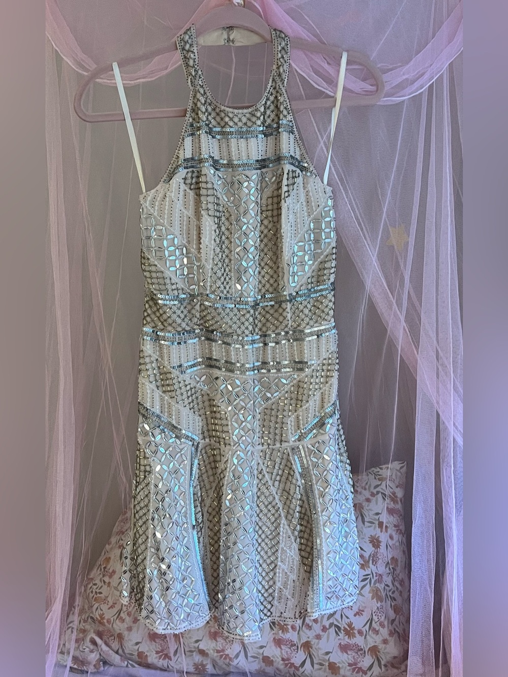 Parker Beaded Sequin Halter Cocktail Dress in Nude | Size 0 | NEVER WORN | Prom